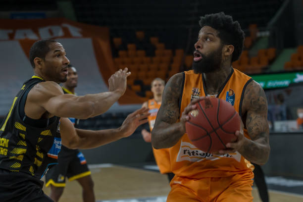 他的助攻与 他的助攻与